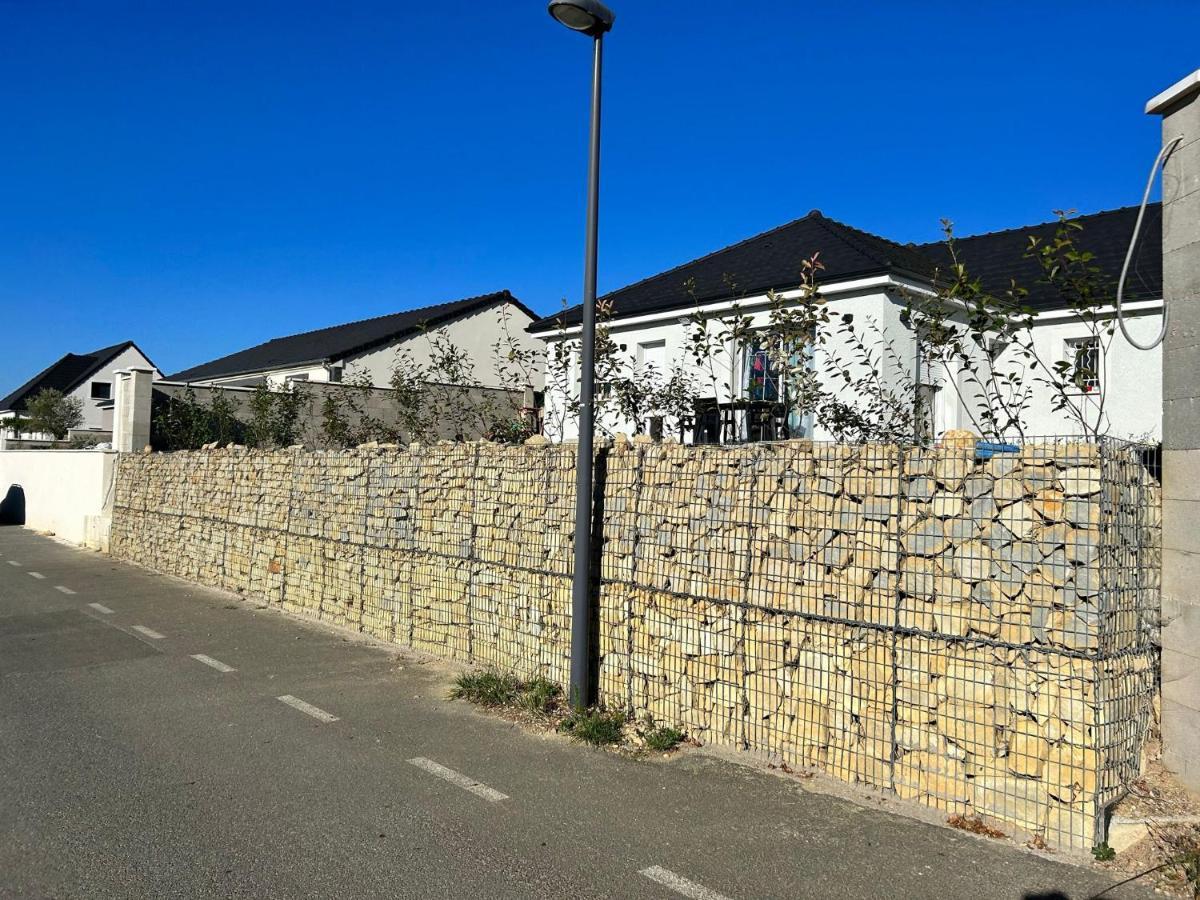 Chambre Privee/Climatisee+Tv /Petit Dejeuner Inclu/Tout Confort Nevers Luaran gambar