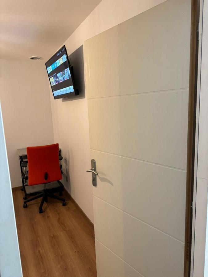 Chambre Privee/Climatisee+Tv /Petit Dejeuner Inclu/Tout Confort Nevers Luaran gambar