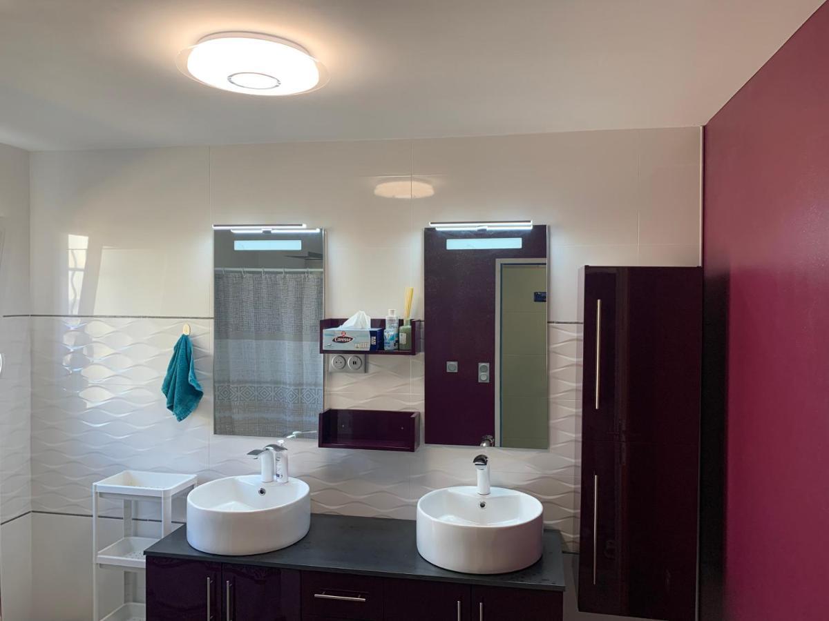 Chambre Privee/Climatisee+Tv /Petit Dejeuner Inclu/Tout Confort Nevers Luaran gambar