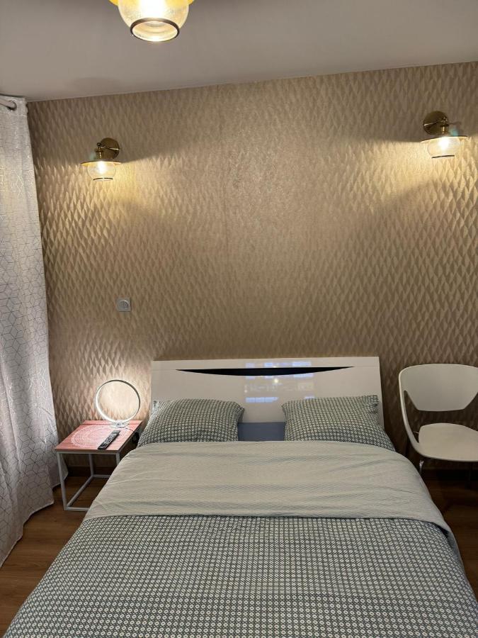Chambre Privee/Climatisee+Tv /Petit Dejeuner Inclu/Tout Confort Nevers Luaran gambar