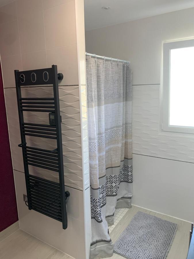 Chambre Privee/Climatisee+Tv /Petit Dejeuner Inclu/Tout Confort Nevers Luaran gambar