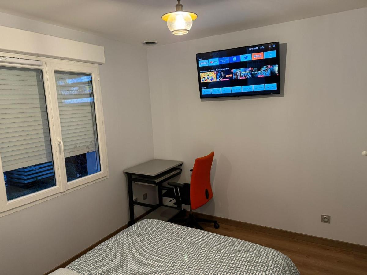 Chambre Privee/Climatisee+Tv /Petit Dejeuner Inclu/Tout Confort Nevers Luaran gambar