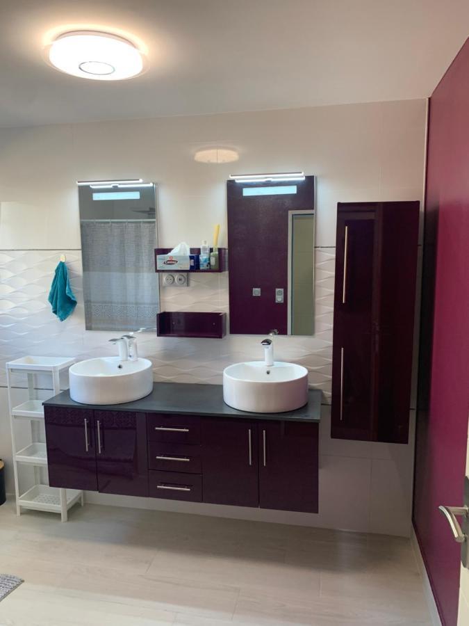 Chambre Privee/Climatisee+Tv /Petit Dejeuner Inclu/Tout Confort Nevers Luaran gambar